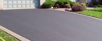 Best Recycled Asphalt Driveway Installation  in Frankenmuth, MI